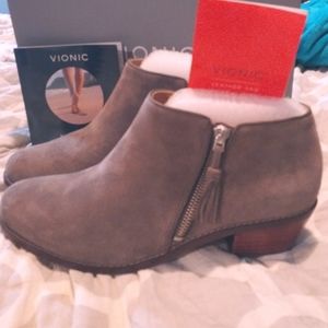 Vionic Women Shoes
